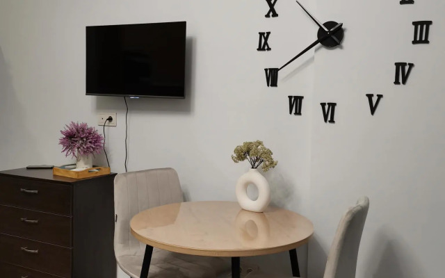 Studios Are Cozy for Everyone in the center