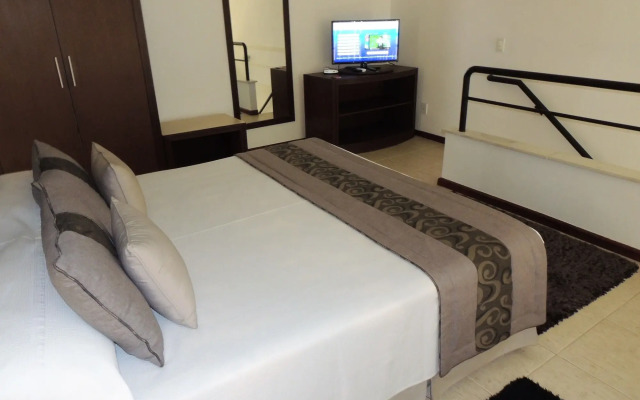 Mondrian Suite Hotel