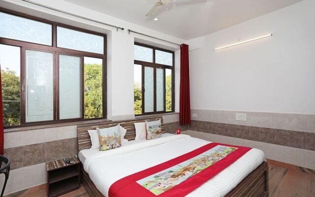 OYO 10610 Anand Guest House