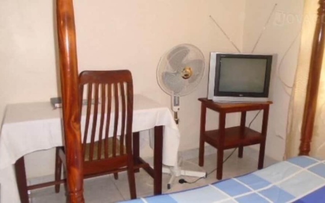 Paula Guest House