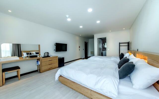 Nine Boutique Hotel