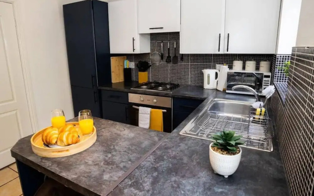 Lovely 2bedroom Home in Haydock With Free Parking