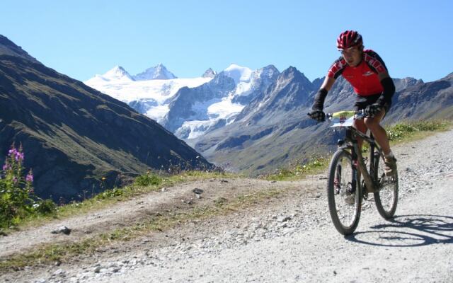 Hotel et Restaurant de Moiry