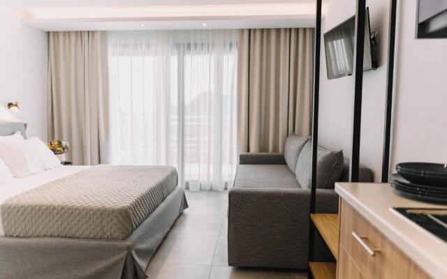 BLUE STONE Luxury Suites