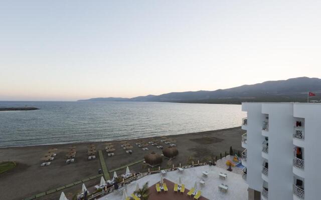 Marpessa Blue Beach Resort & SPA Hotel