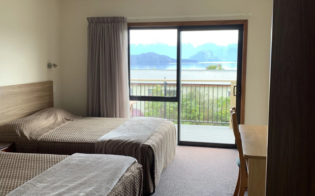 Te Anau Manapouri Lake Hotel