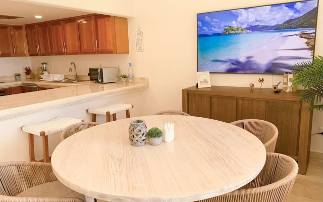 Beach Front Luxury condo