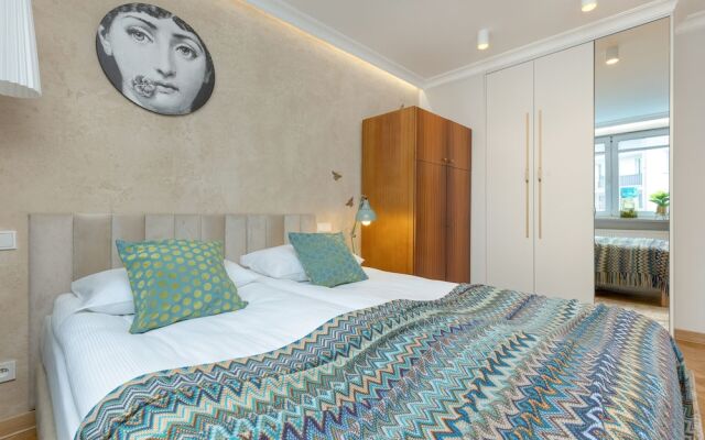 Retro-style Apartment Warsaw by Renters