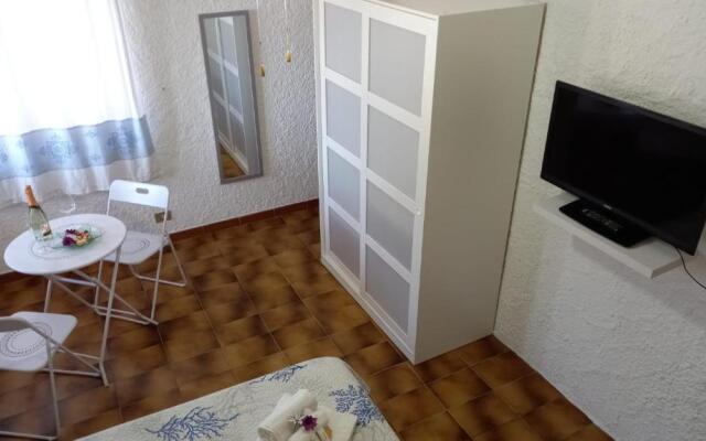 B&B RENA MAJORE - PISCINA e ARIA CONDIZIONATA