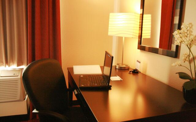 Hampton Inn & Suites Phoenix Chandler-Fashion Center AZ