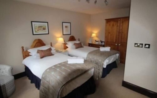 Three Acres Inn & Restaurant