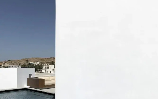 Pnoes Tinos