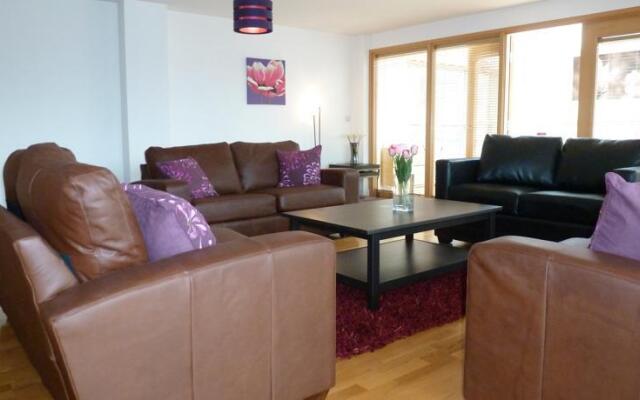 Base Serviced Apartments - East Village