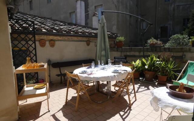 Scappo In Umbria, La Casa Del Duomo