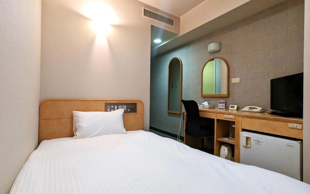 Kenchomae Green Hotel – Guest Rooms – Kumamoto