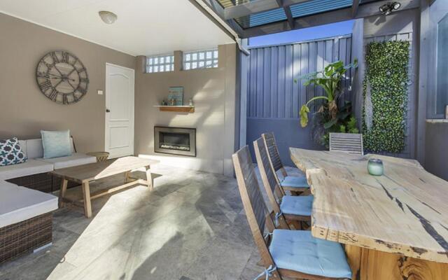 Shellharbour Seaside Escape