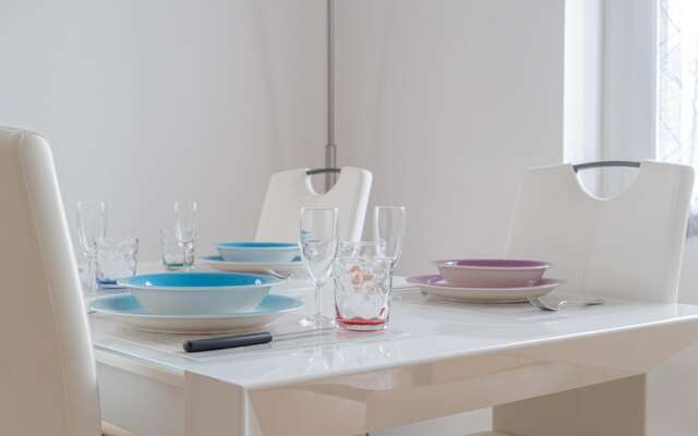 Betti 46 in Rapallo With 1 Bedrooms and 1 Bathrooms