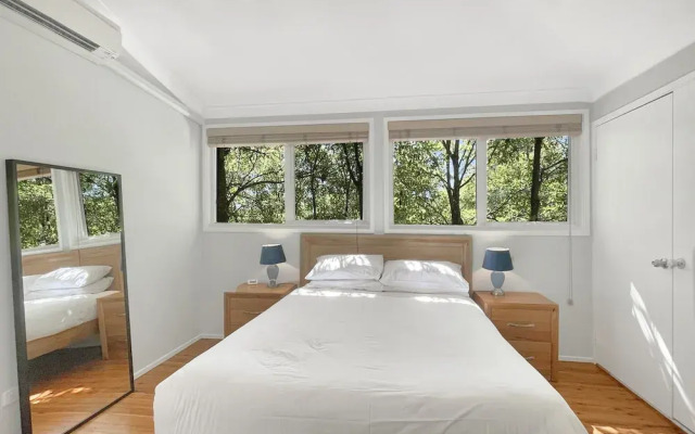 Riverside 3-bed Townhouse With Spacious Deck & BBQ