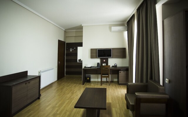 Olympus Hotel By Umbrella