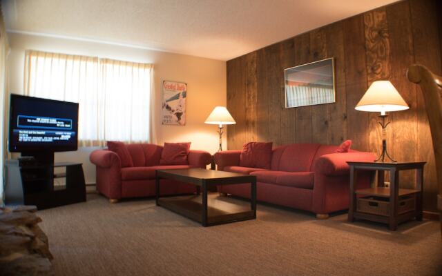 Evergreen by Crested Butte Lodging