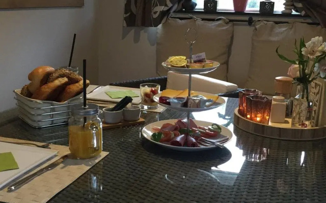 Relax Trois Bornes - De Grenspost