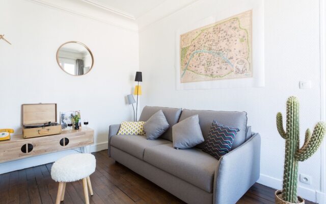 Central Nest - Republique