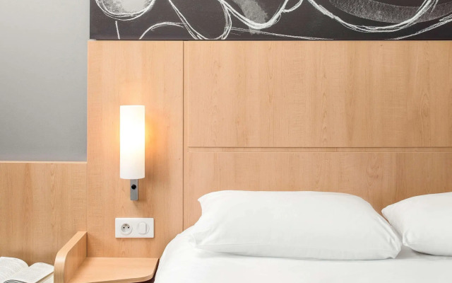 Ibis Montceau Les Mines