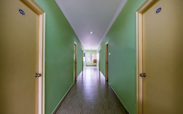 OYO 14507 Lalitha Delight