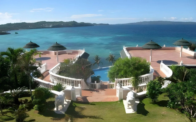 Lingganay Boracay Hotel Resort