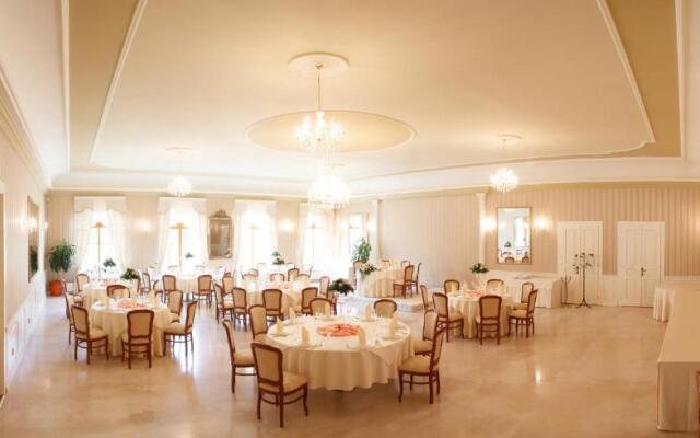 Hotel Plauter Kúria