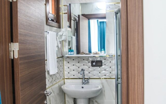 Ravza Otel Uzungol