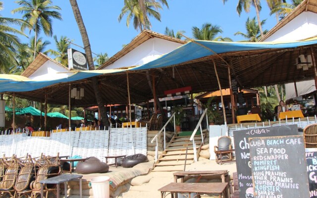 Cuba Premium Huts