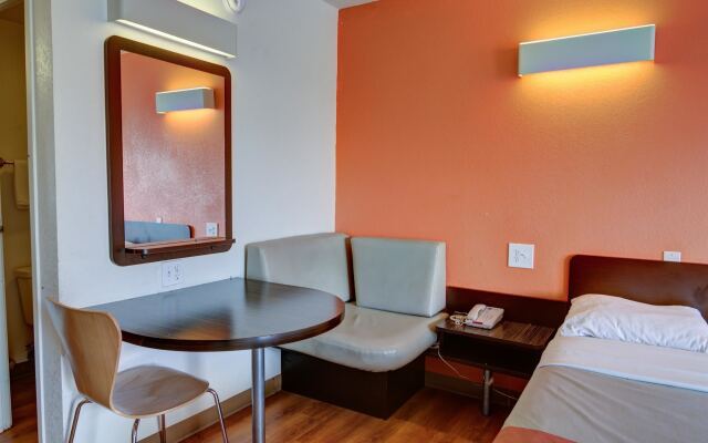 Days Inn by Wyndham Kansas City Northeast