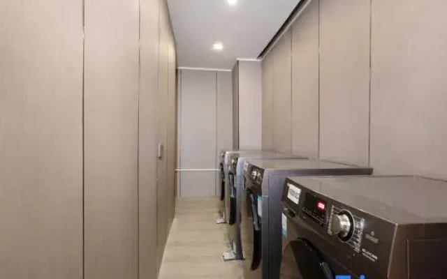Pullman Holiday Hotel (Shenzhen Guangming Store)