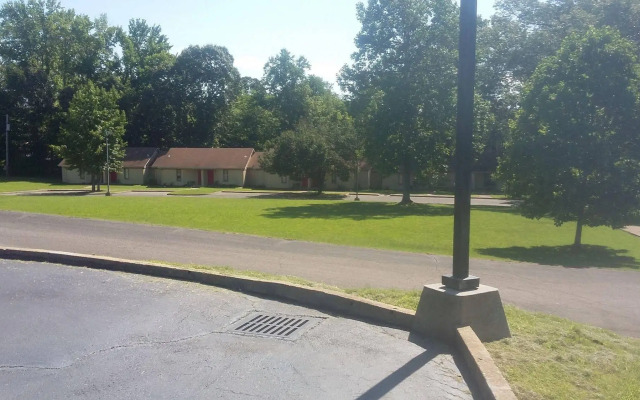 Paris Inn and Suites