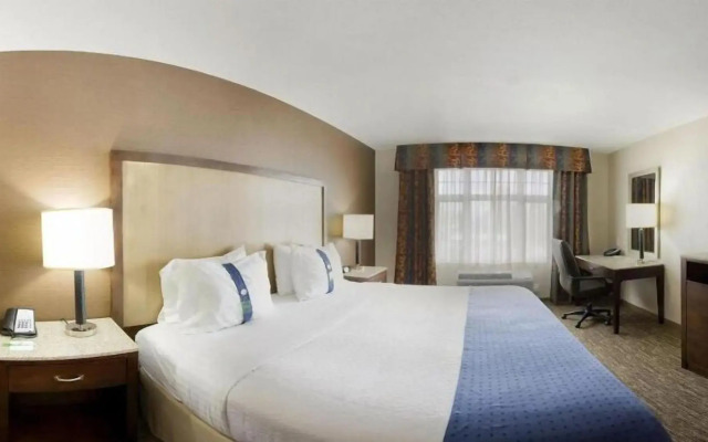Holiday Inn Hotel & Suites Surrey East Cloverdale by IHG