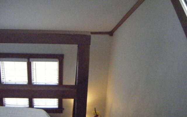 Moffett House Inn