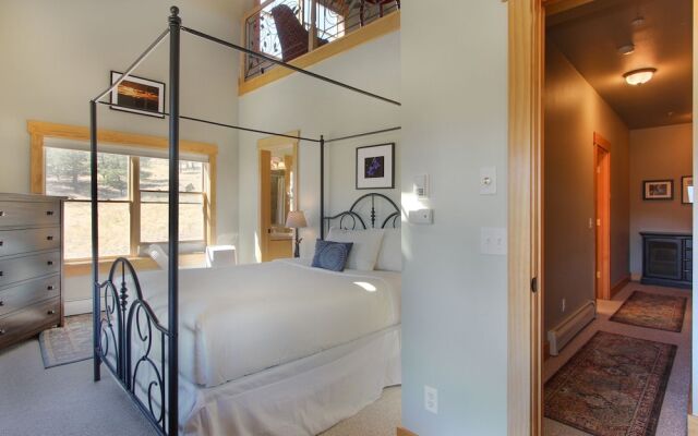 Thunder Mountain S8 2 Bedroom Condo by RedAwning