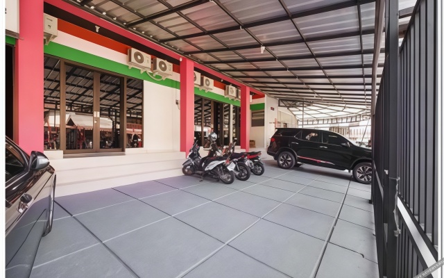 RedDoorz near JIEXPO Kemayoran 2
