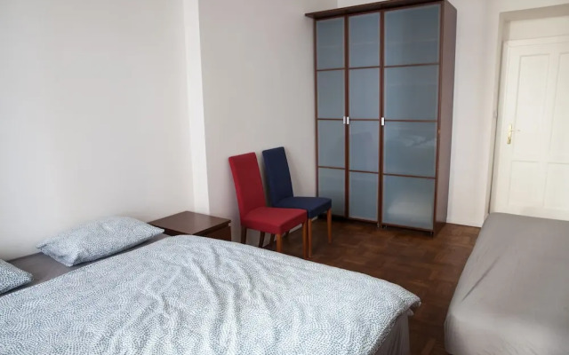 Spacious 2 Bedroom Apartment With Nice Terrace