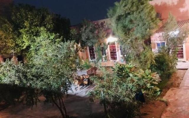 saffron guest house & hostel