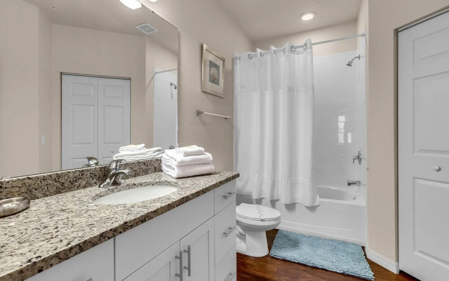 Lucaya Village 21-101