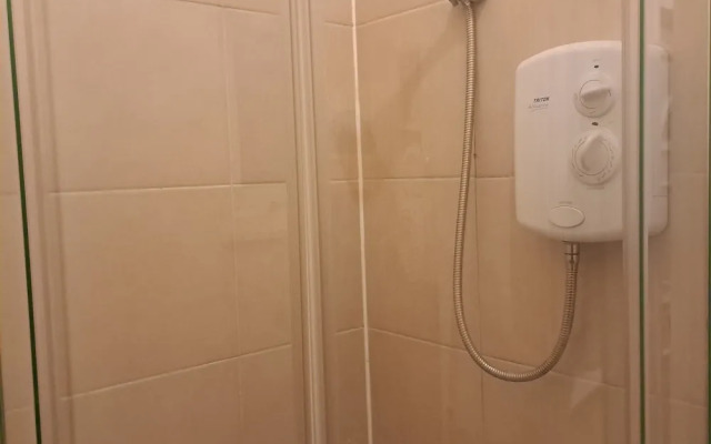 Family-friendly Studio Flat in Dagenham