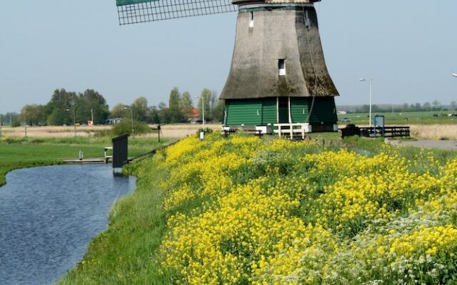 Roompot Hotel Marinapark Volendam