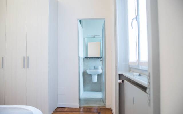 Adelaide Central Apartment