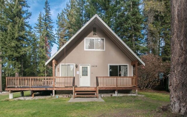 Ole' Berg's Den in Lake Wenatchee