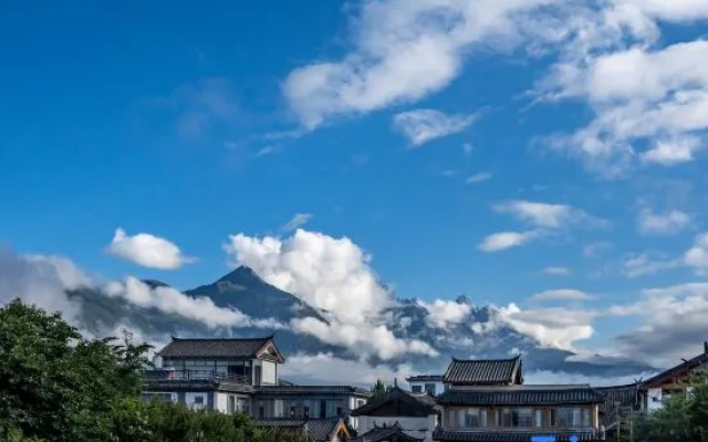 Xiaoshan Yue Homestay (Baisha Ancient Town)
