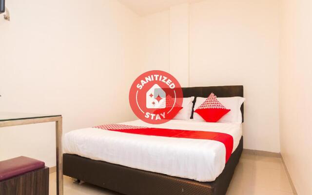OYO 1635 New Star Hotel