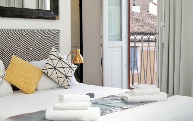 Della Croce Rooms