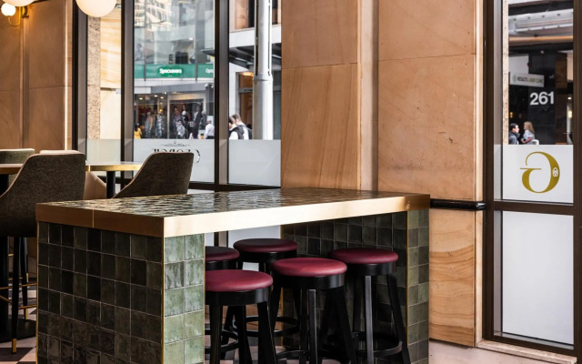 Mantra 2 Bond Street Sydney